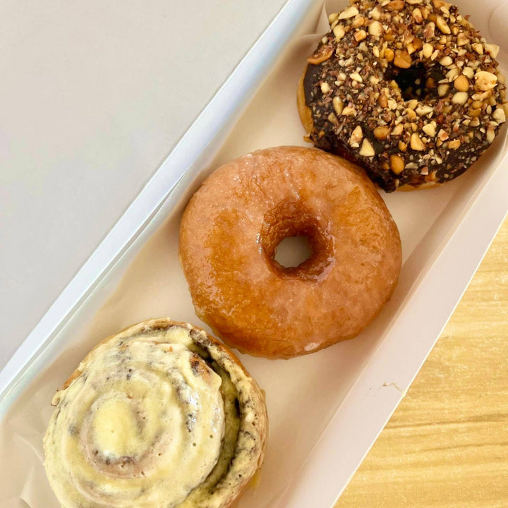 Donut Combo Box CD (Cinnamon Roll + Glazed + Nutty Choco Donut)