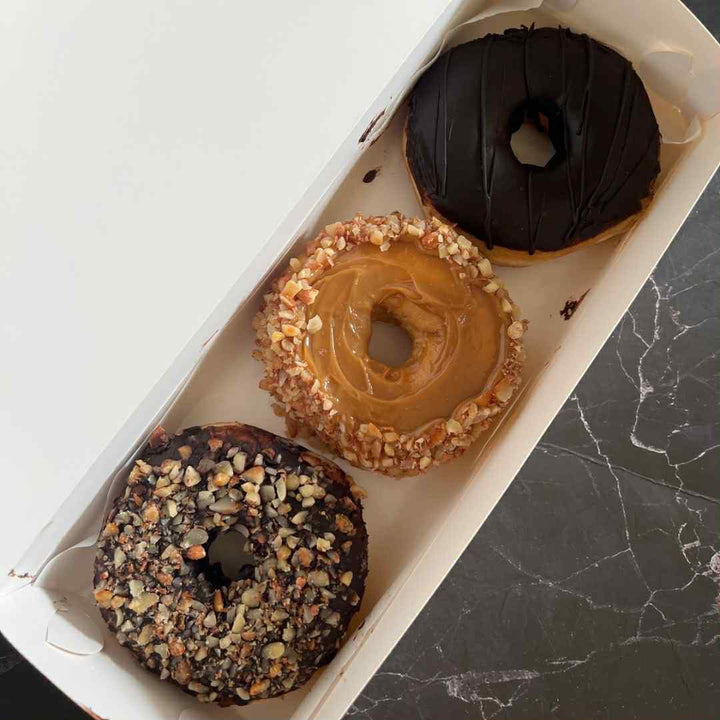 Donut Combo Box DCSCNC (Dark Choco + Salted caramel + Nutty Choco)
