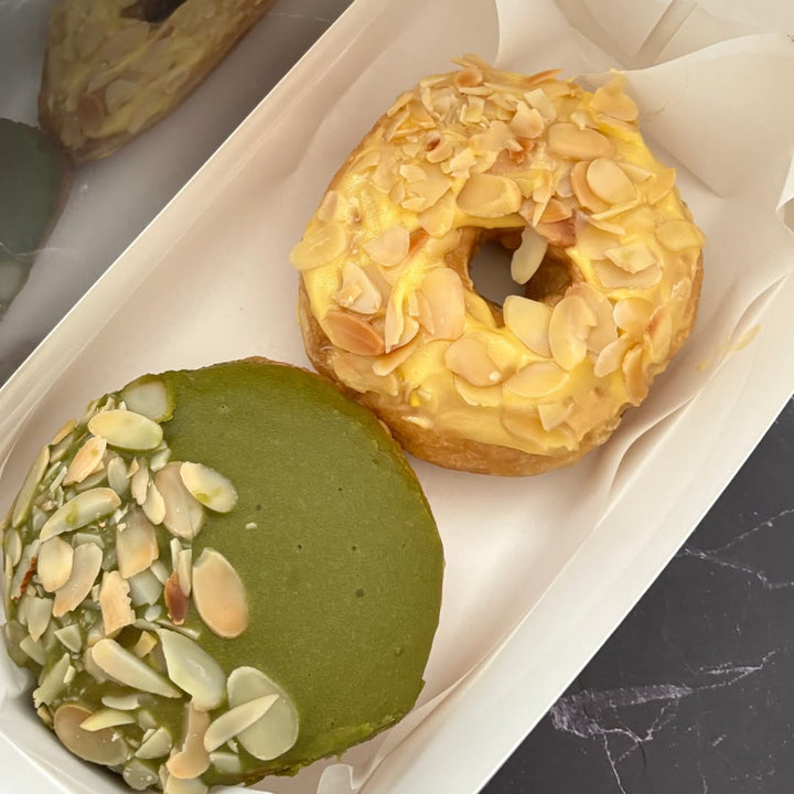 Donut Combo Box Delight 1 Almonds & Cream and Green Matcha (Thaw/Heat & Eat Frozen Box