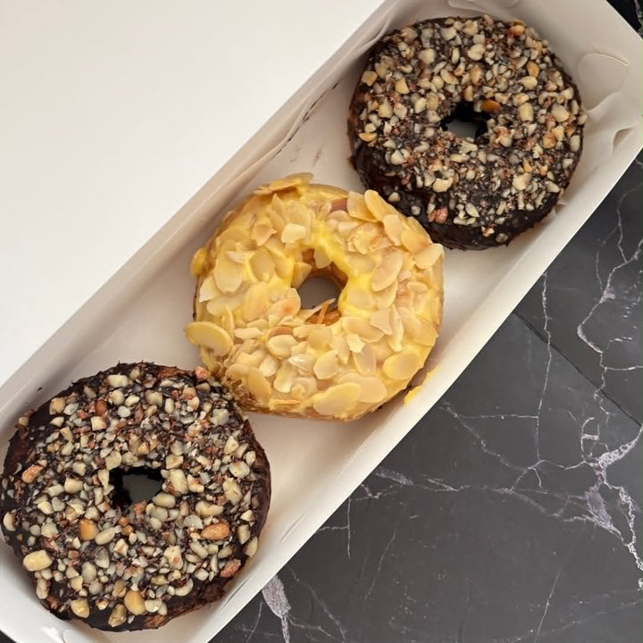 Donut Combo Box Treats 6 (2 Nutty Dark Choco + Almonds & Cream) Thaw/Heat & Eat Frozen Box